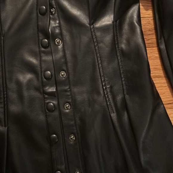 𝗛𝗲𝗮𝗿𝘁𝗹𝗼𝗼𝗺 Tai Dress - Picture 6 of 8